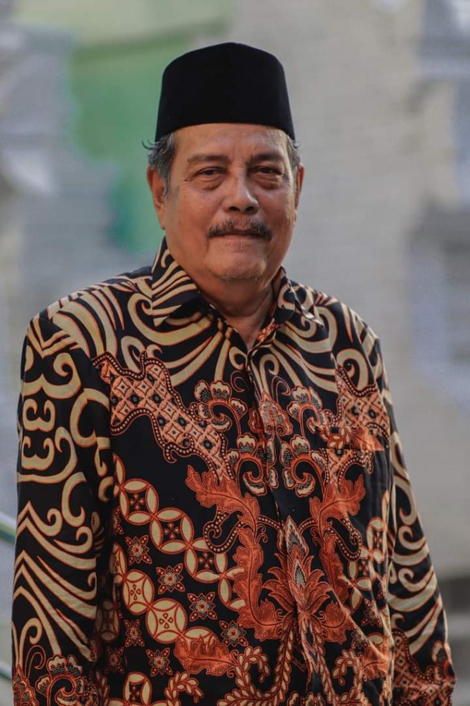 Risalah Ta’dzimil Murobby, menyambut usia 74 Abah KH. Abdul Ghofur (14 Fadilah)