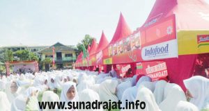 Meriahnya Sambang Santri Indomie di Ponpes Sunan Drajat
