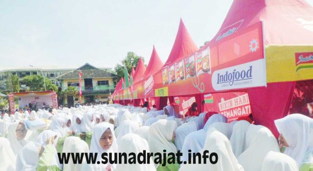 Meriahnya Sambang Santri Indomie di Ponpes Sunan Drajat
