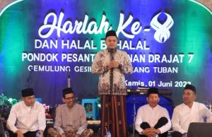 Saat Ceramah di PP. Sunan Drajat 7, Gus Anas Beri Kejutan. Apa Itu?