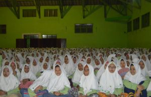Pondok Pesantren Putri Gelar Acara Isra Miraj